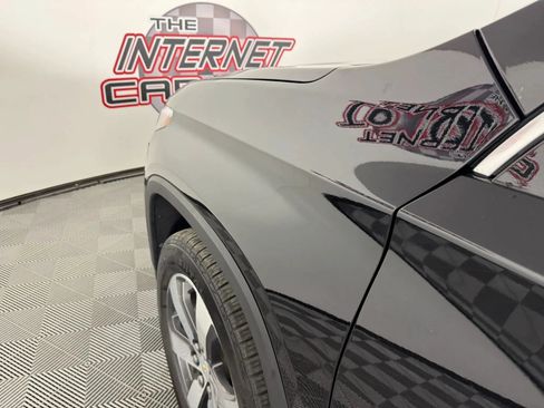 Used 2019 Chevrolet Traverse LT w/ LT Premium Package AWD/4WD image 25