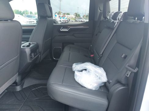New 2026 Chevrolet Silverado 1500 RST AWD/4WD image 13