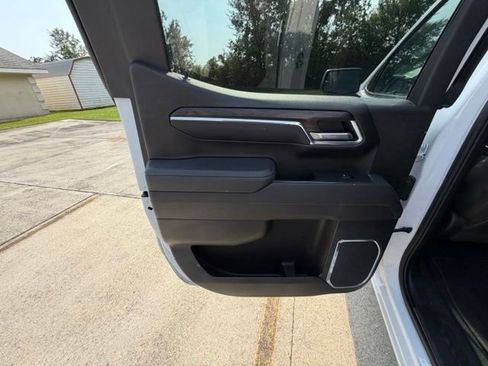 Used 2025 GMC Sierra 1500 SLT RWD image 23