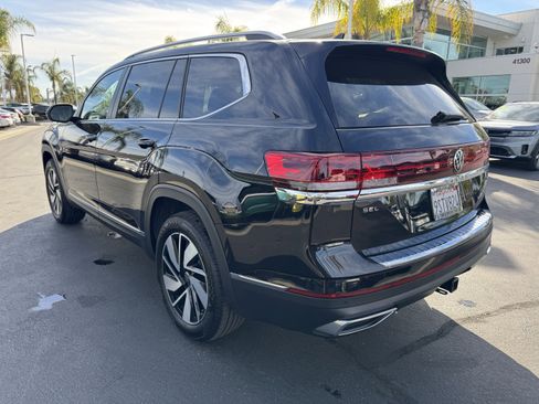 Used 2025 Volkswagen Atlas SEL image 8