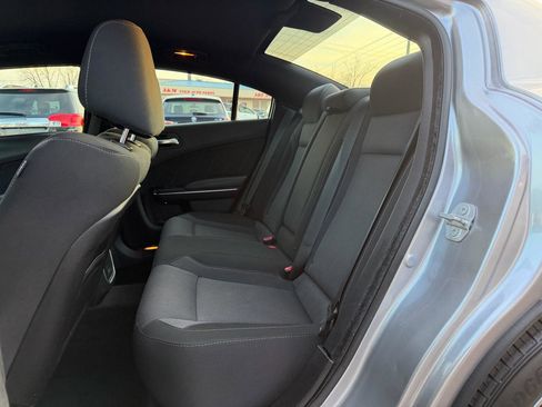 Used 2016 Dodge Charger SXT image 13