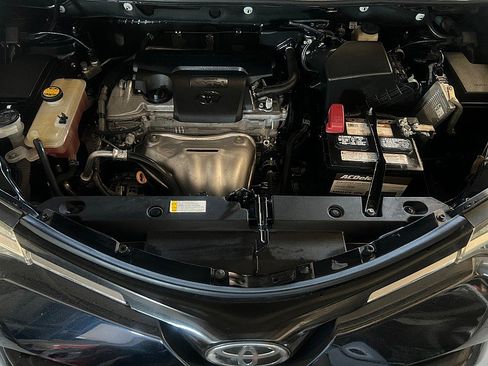 Used 2017 Toyota RAV4 XLE image 8