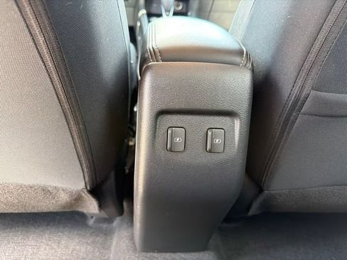 Used 2023 Nissan Kicks SV FWD image 12