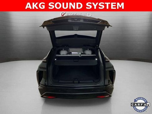 Used 2023 Cadillac Lyriq 2WD image 7