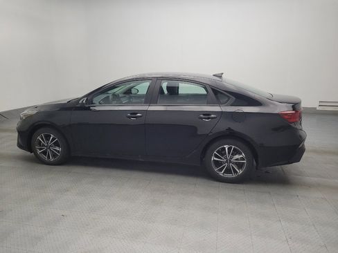 Used 2023 Kia Forte LXS image 3