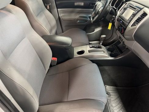 Used 2013 Toyota Tacoma 4x4 Double Cab w/ TRD Off-Road Pkg image 28