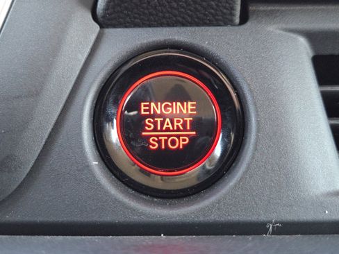 Used 2025 Honda Pilot EX-L image 34