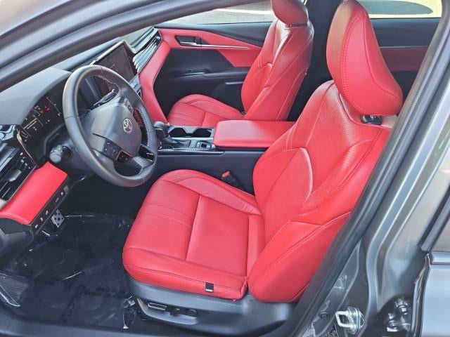 Used 2025 Toyota Camry SE FWD image 18