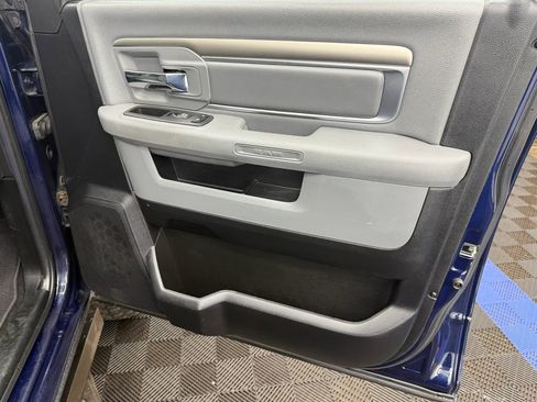 Used 2018 RAM 2500 SLT w/ Snow Chief Group image 7