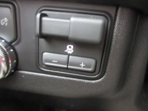 New 2026 GMC Yukon XL AT4 w/ Premium Trailering Package image 19