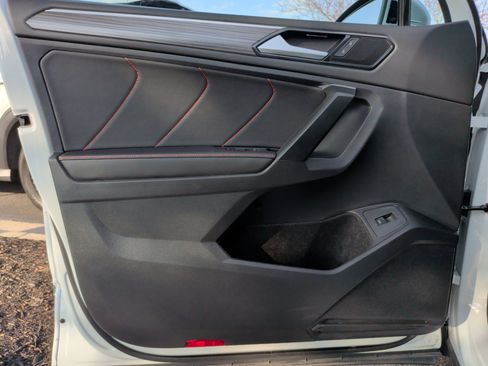 Used 2024 Volkswagen Tiguan Wolfsburg Edition w/ Panoramic Sunroof Package image 27