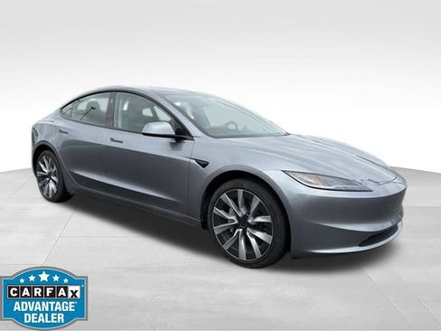 Used 2025 Tesla Model 3 Long Range RWD image 1
