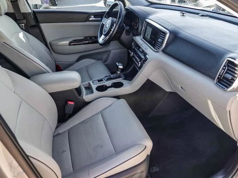 Used 2022 Kia Sportage EX w/ EX Technology Package image 15