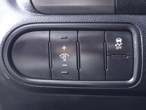 Used 2018 Kia Forte LX w/ LX Popular Package FWD image 10