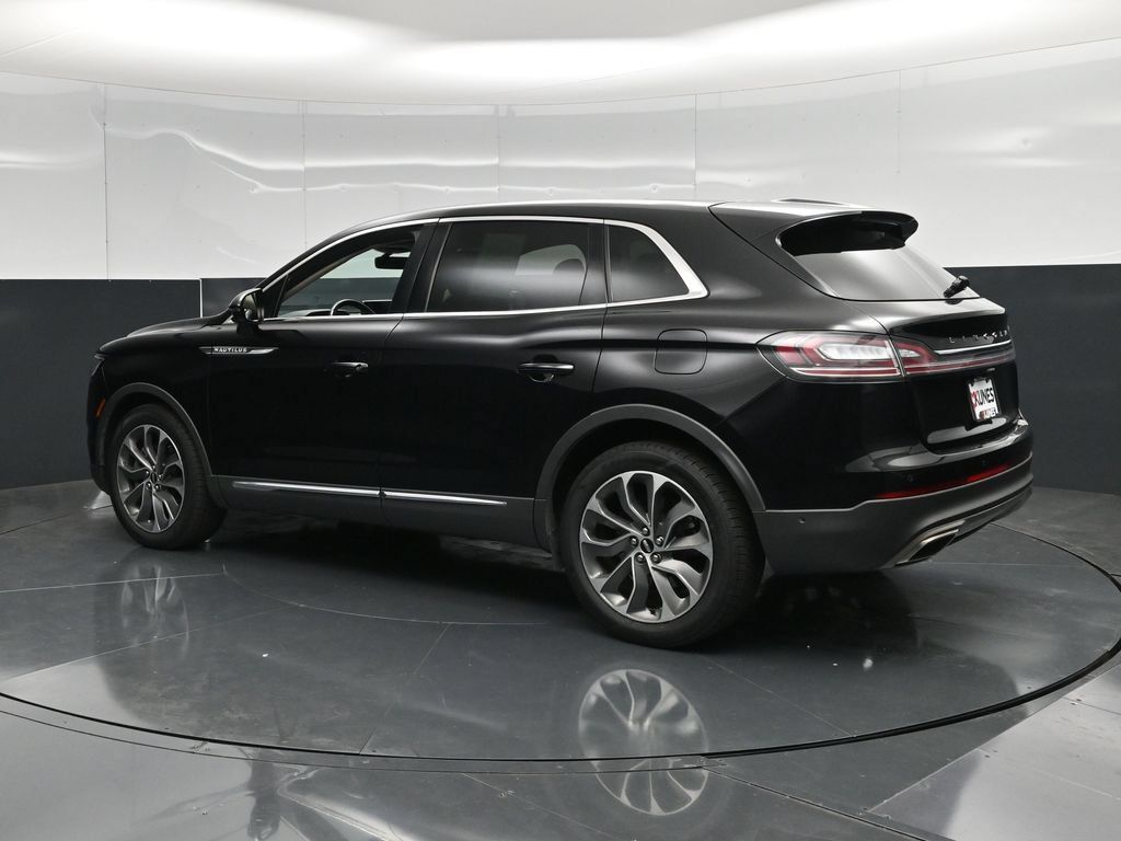 Used 2023 Lincoln Nautilus Reserve w/ Equipment Group 201A AWD/4WD image 10