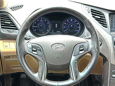 Used 2017 Hyundai Azera FWD image 28