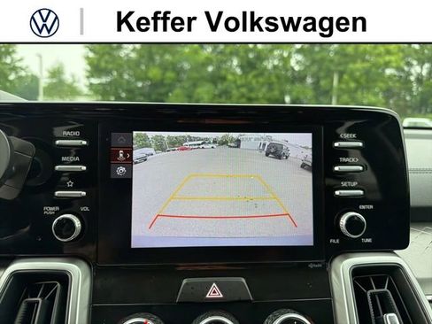 Used 2022 Kia Sorento LX FWD image 24