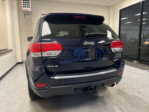 Used 2017 Jeep Grand Cherokee Limited w/ Trailer Tow Group IV image 43