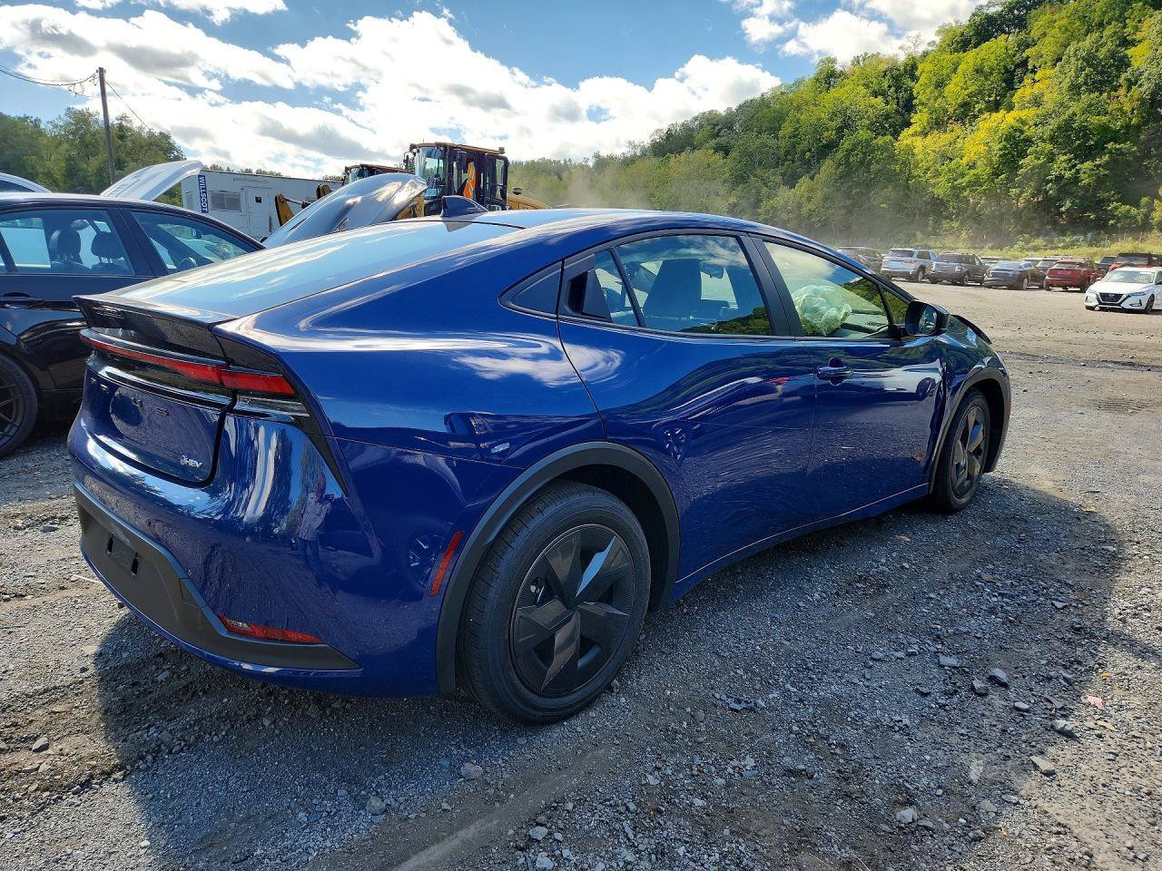 Used 2026 Toyota Prius LE FWD image 5