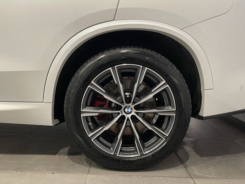 Used 2025 BMW X5 M60i w/ Executive Package image 8