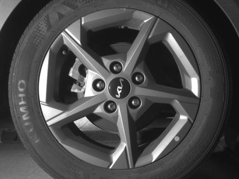 Used 2025 Kia K4 FWD image 15