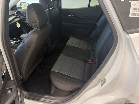 New 2026 Chevrolet Trax LT w/ Driver Confidence Package image 11