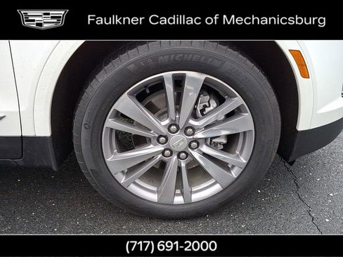 Certified 2025 Cadillac XT5 Premium Luxury image 8