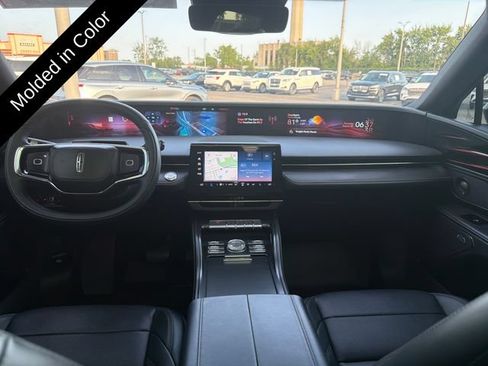 Used 2025 Lincoln Nautilus Premier w/ Equipment Group 102A AWD/4WD image 15