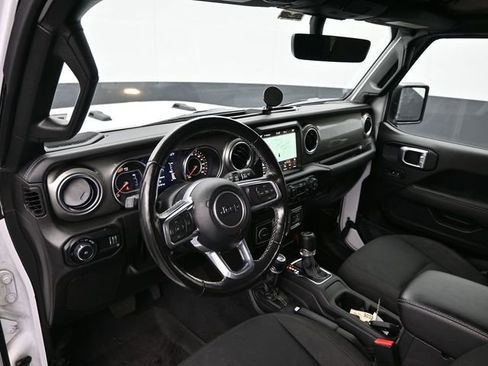 Used 2023 Jeep Wrangler Sahara w/ Cold Weather Group image 26