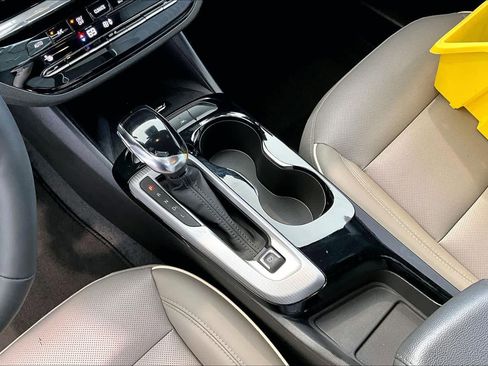 Used 2025 Buick Envista Avenir FWD image 18