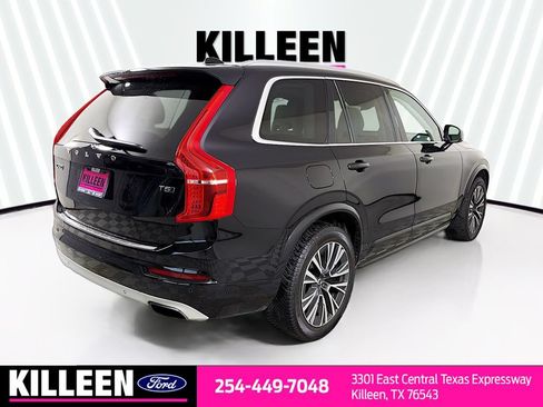 Used 2020 Volvo XC90 T5 Momentum w/ Protection Package Premier AWD/4WD image 8