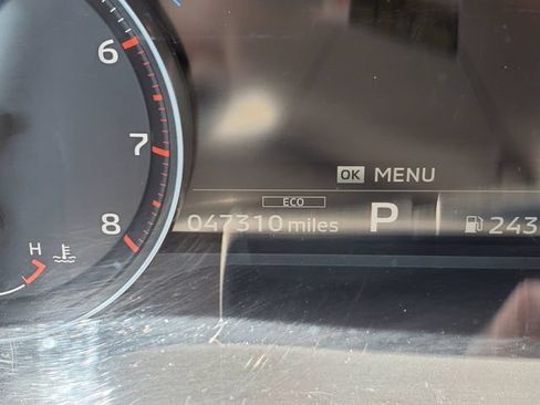 Used 2024 Mitsubishi Outlander SE Black Edition AWD/4WD image 18