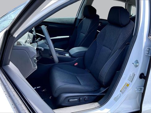 Used 2024 Honda Accord EX image 8