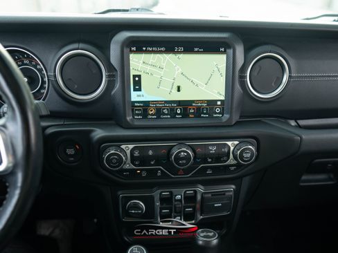 Used 2021 Jeep Wrangler Unlimited Sahara w/ Dual Top Group image 28