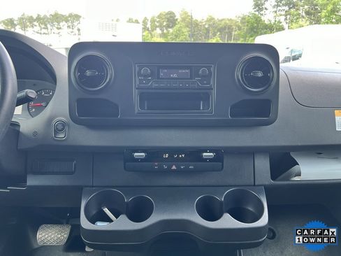 Used 2023 Mercedes-Benz Sprinter 144 Cargo image 27