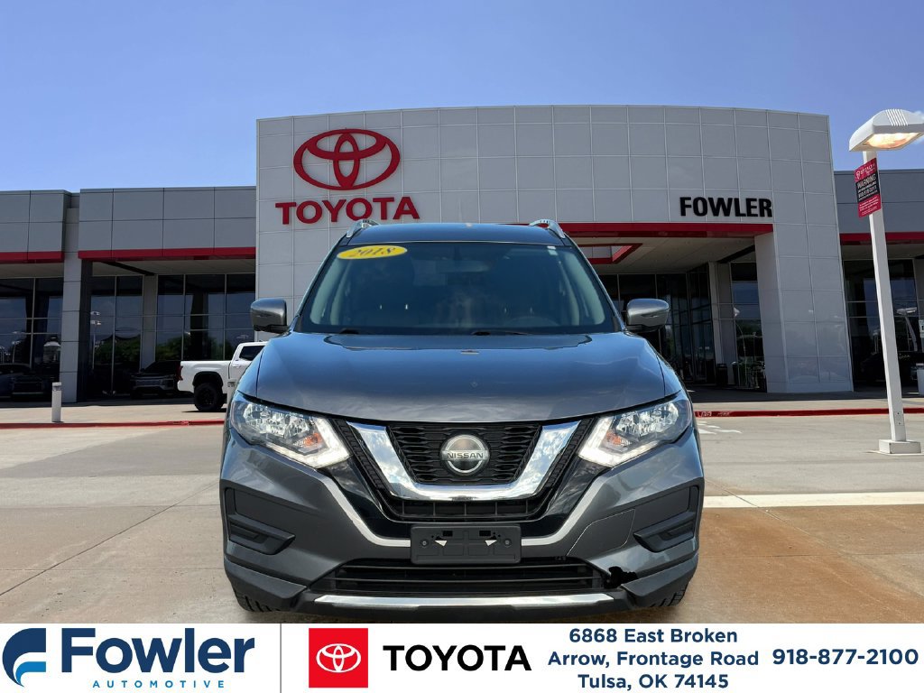 Used 2018 Nissan Rogue SV w/ Premium Package AWD/4WD image 9