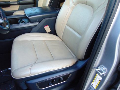 Used 2019 RAM 1500 Limited w/ Advanced Safety Group image 7