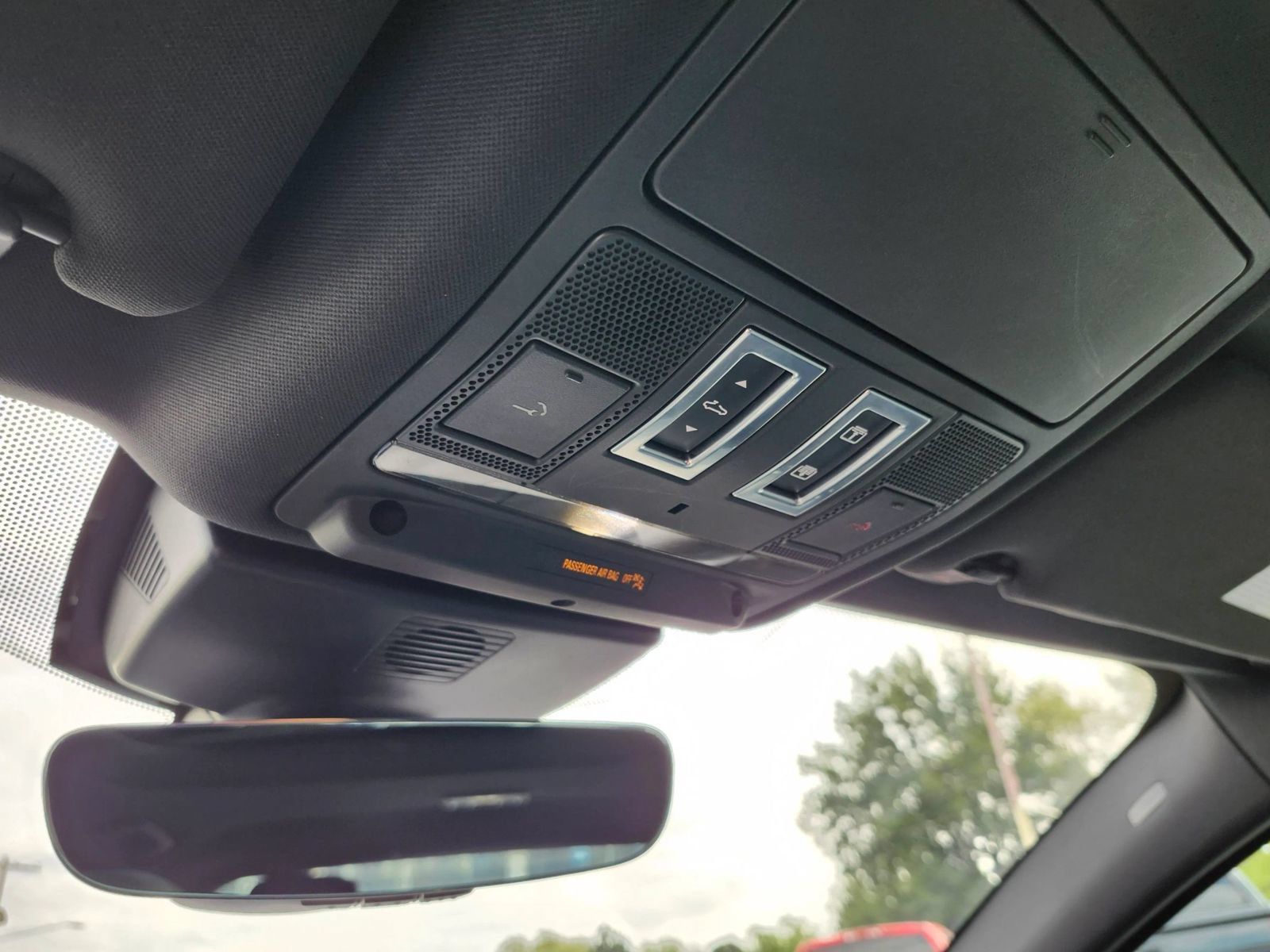 Used 2019 Jaguar XE R-Sport RWD image 24