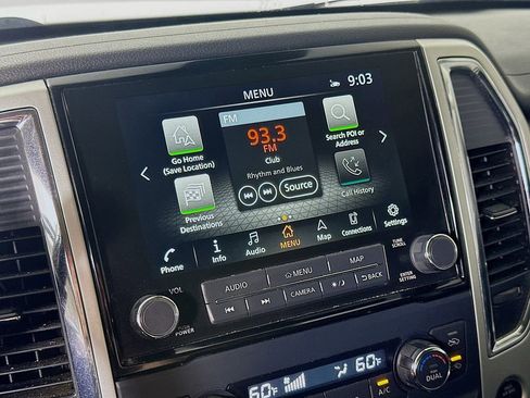 Used 2021 Nissan Titan SV w/ SV Convenience Package image 25