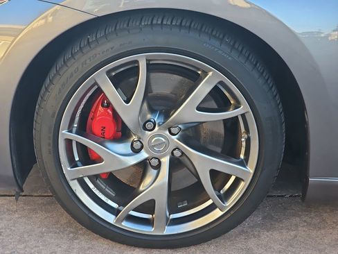 Used 2017 Nissan 370Z w/ Sport Package image 35
