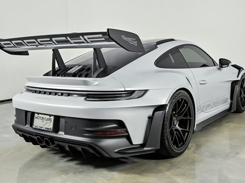Used 2024 Porsche 911 GT3 RS RWD image 9
