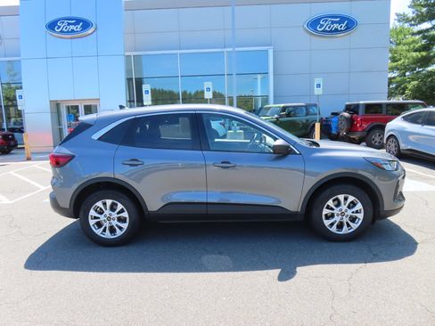 Used 2024 Ford Escape Active AWD/4WD image 4