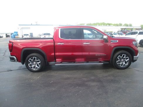 Used 2023 GMC Sierra 1500 SLT w/ SLT Premium Package AWD/4WD image 5