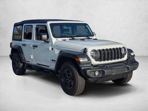 Used 2026 Jeep Wrangler Unlimited Sport AWD/4WD image 3