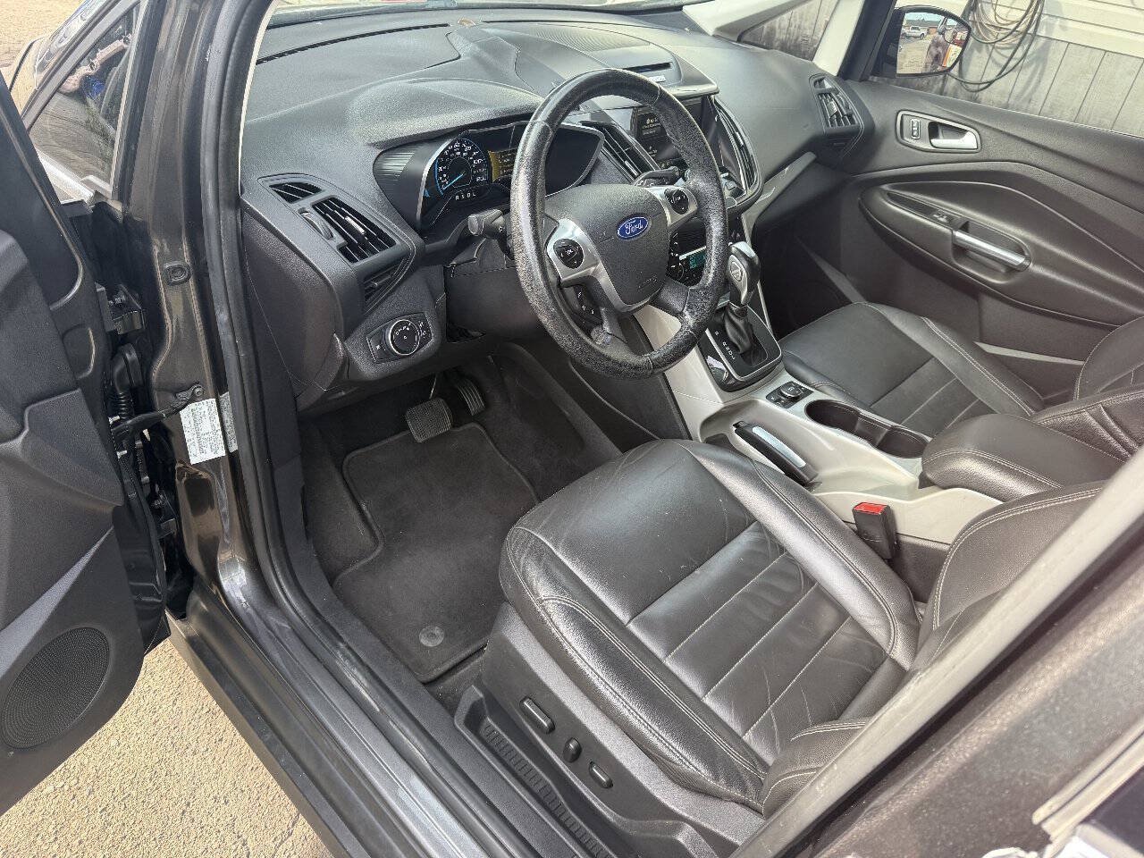 Used 2015 Ford C-MAX SEL w/ Equipment Group 303A FWD image 2