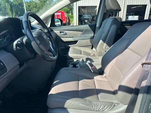 Used 2015 Honda Odyssey Touring image 10