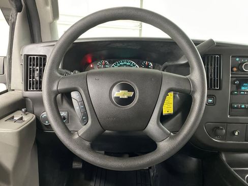 Used 2017 Chevrolet Express 2500 LT w/ LT Preferred Equipment Group image 18