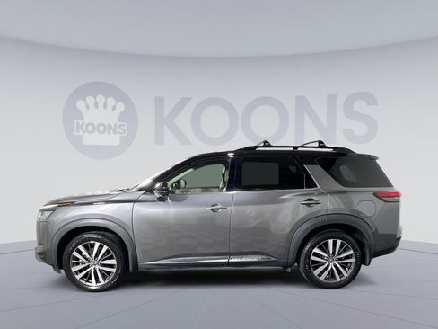 Used 2022 Nissan Pathfinder Platinum w/ Cargo Package image 2