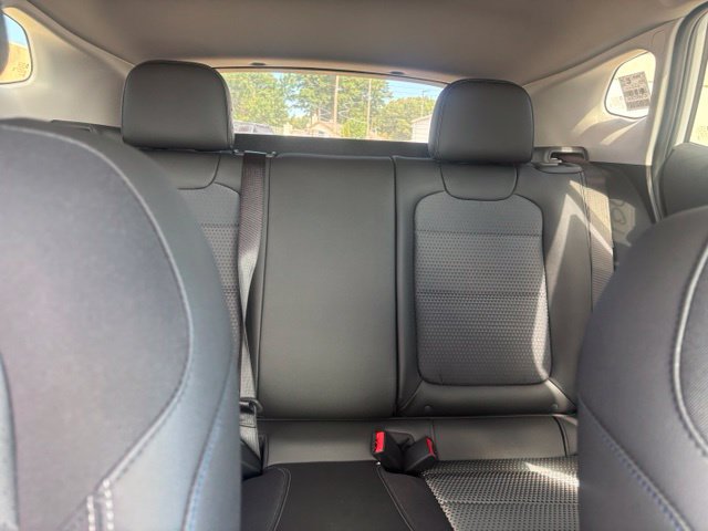 New 2026 Chevrolet Trax LT w/ Midnight Edition FWD image 15