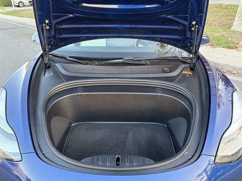 Used 2018 Tesla Model 3 Long Range AWD/4WD image 34